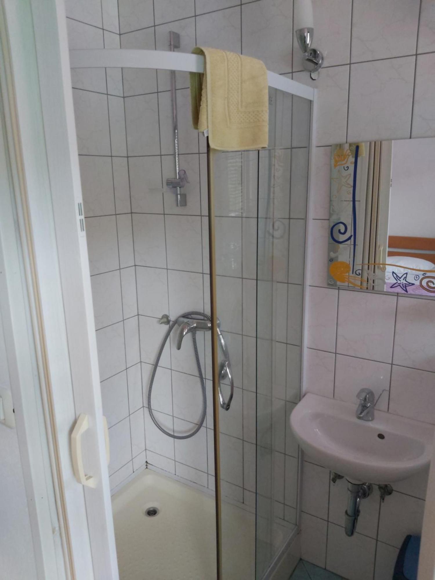 Rooms Zagon Postojna Buitenkant foto