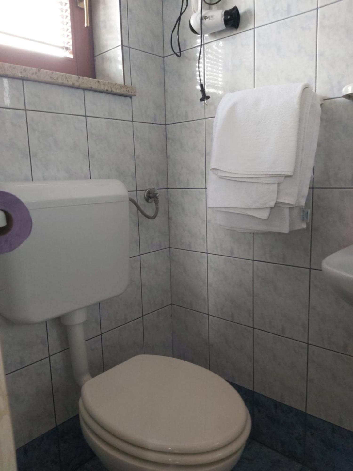 Rooms Zagon Postojna Buitenkant foto