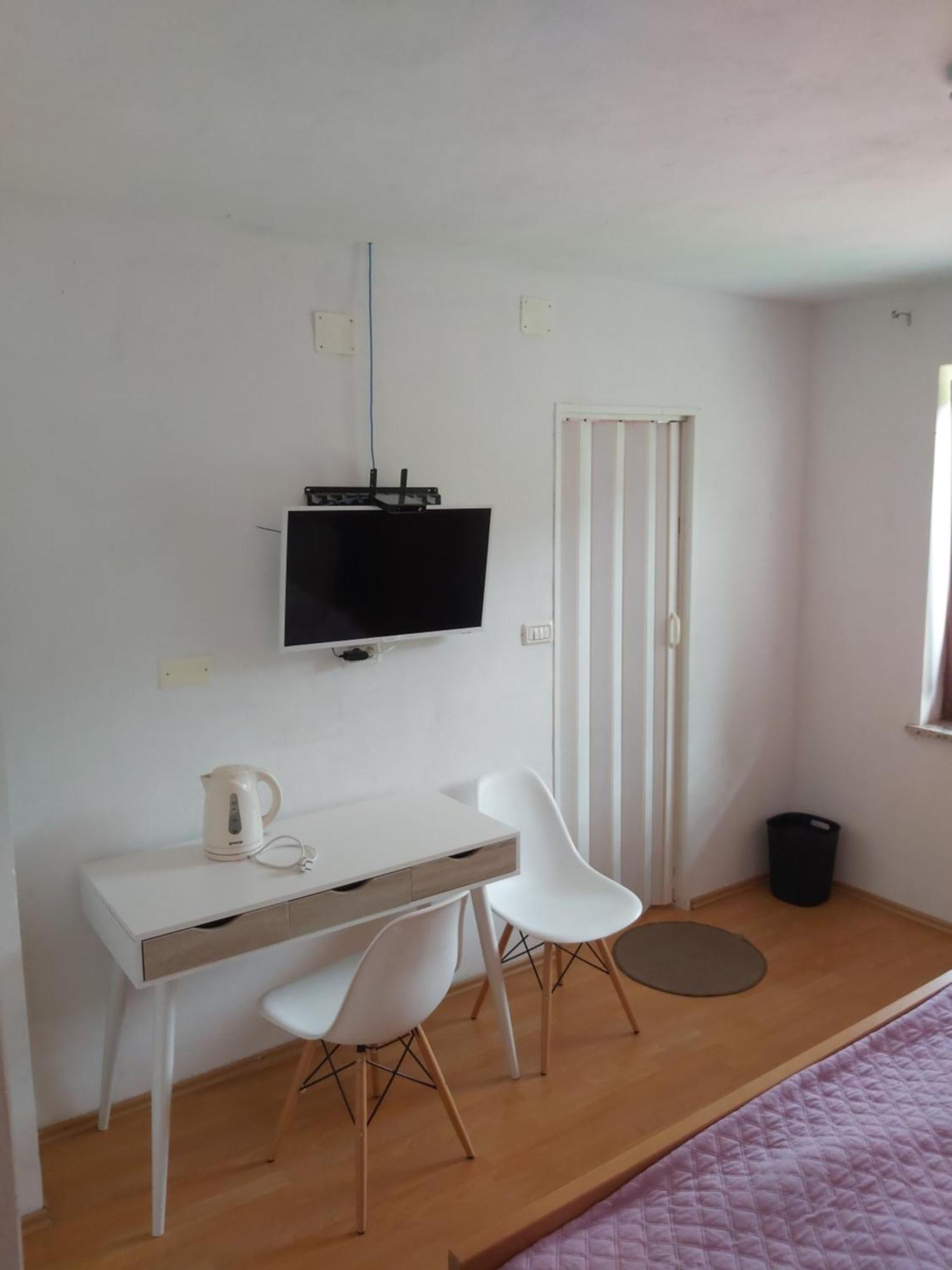 Rooms Zagon Postojna Buitenkant foto