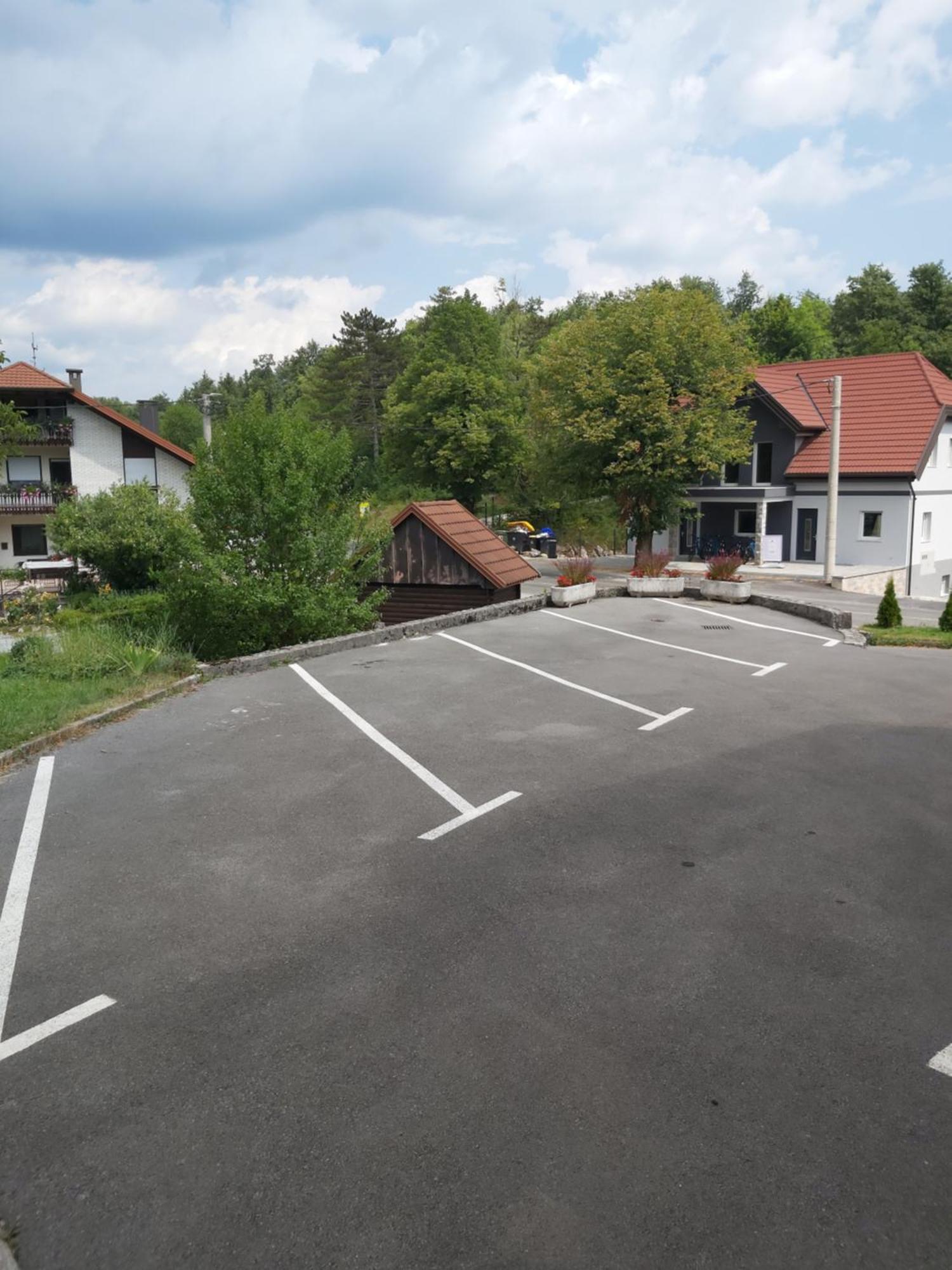Rooms Zagon Postojna Buitenkant foto