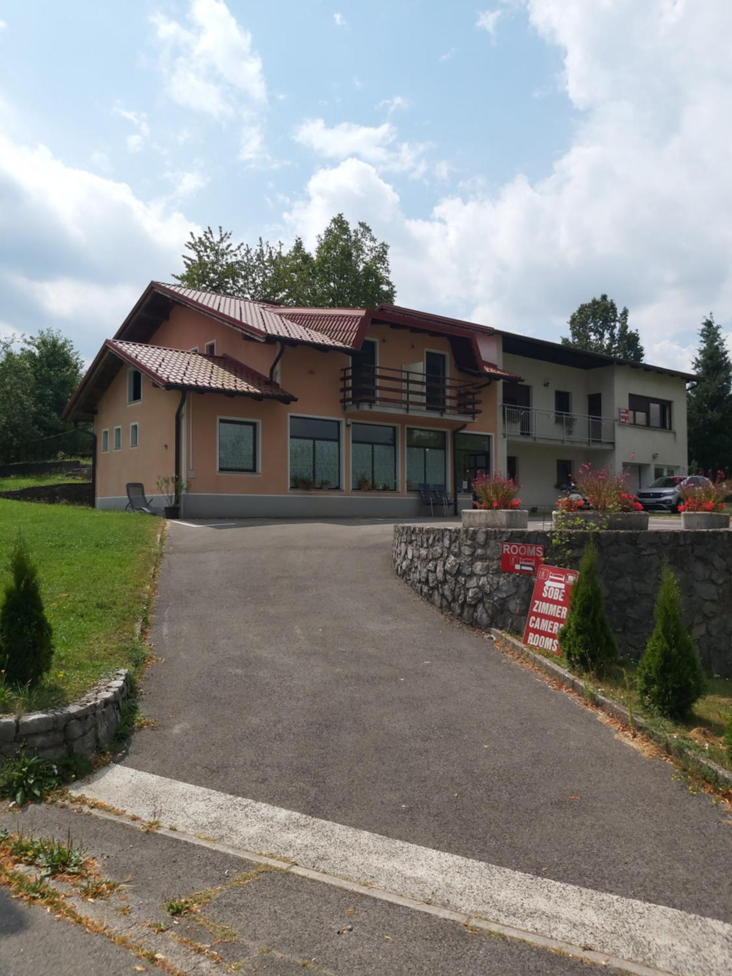 Rooms Zagon Postojna Buitenkant foto